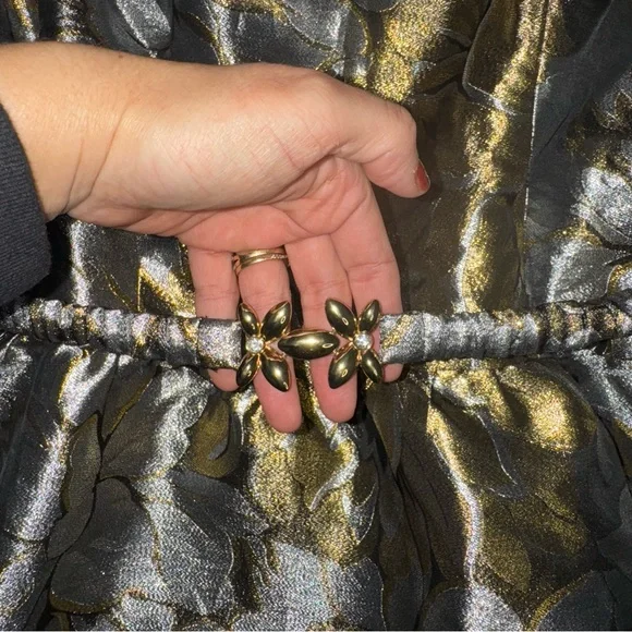 Lilly Pulitzer Priyanka Short Sleeve Dress In Gold Metallic Peony Parade Brocade - Picture 11 of 17